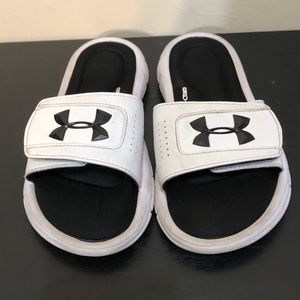 🩴Youth Under Armour Sandals 🩴